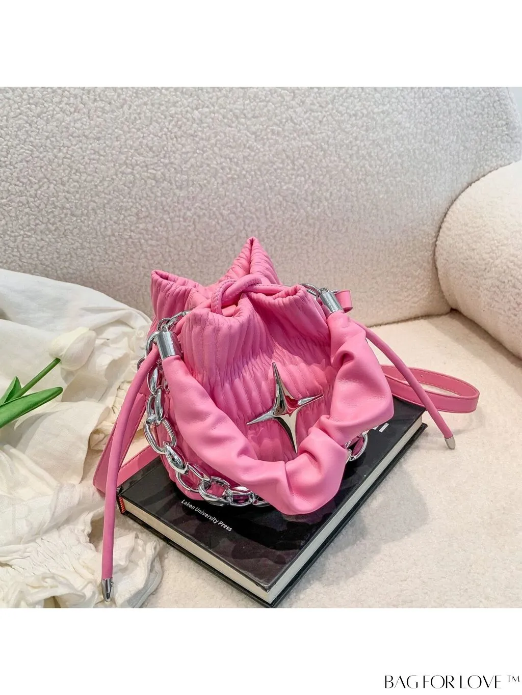 BagForLove - Chic Black Pleated Drawstring Bucket Bag with Stylish Metallic Chain Handle