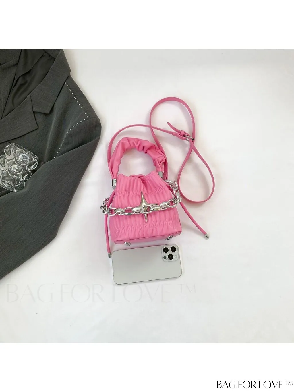 BagForLove - Chic Black Pleated Drawstring Bucket Bag with Stylish Metallic Chain Handle