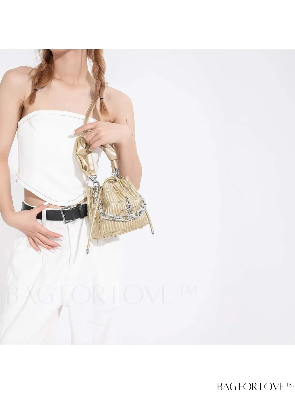 BagForLove - Chic Black Pleated Drawstring Bucket Bag with Stylish Metallic Chain Handle