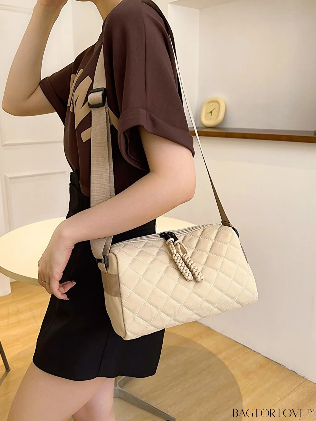 BagForLove - Chic Rhombus Pattern Crossbody Bag - Stylish and Versatile