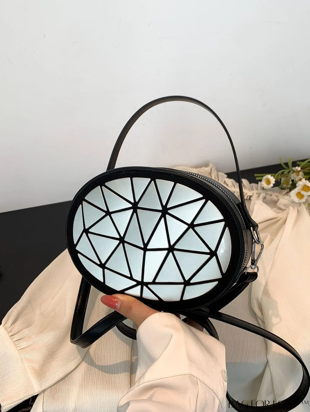 BagForLove - Chic Round Shape Mini Handbag - Versatile & Stylish for Any Occasion