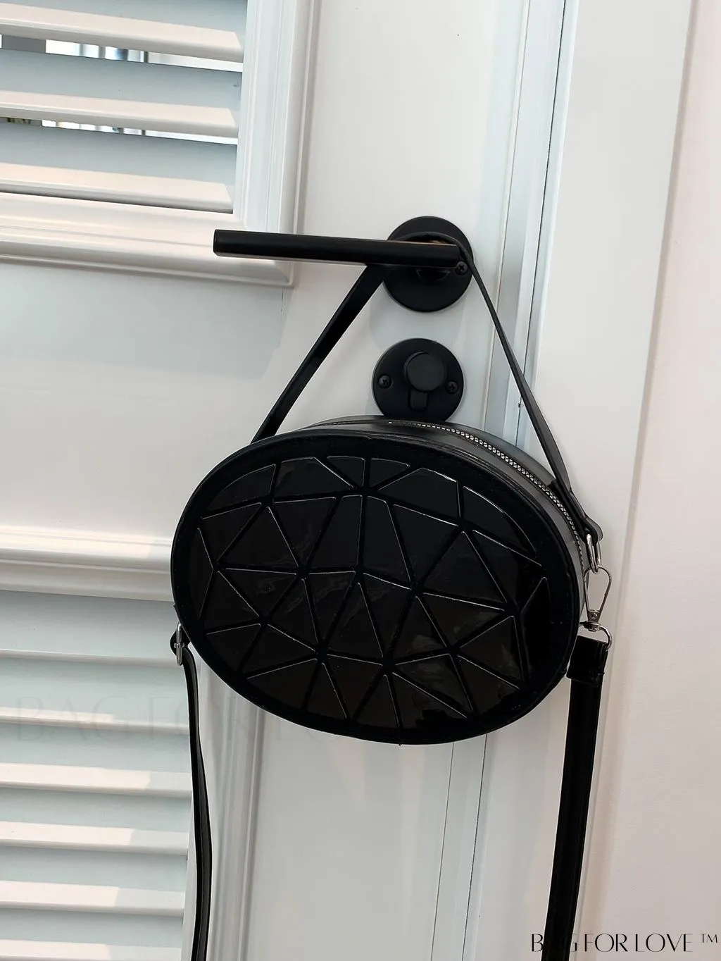 BagForLove - Chic Round Shape Mini Handbag - Versatile & Stylish for Any Occasion