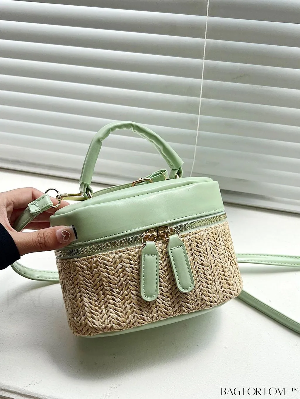 BagForLove - Compact Multicolored Straw Handbag