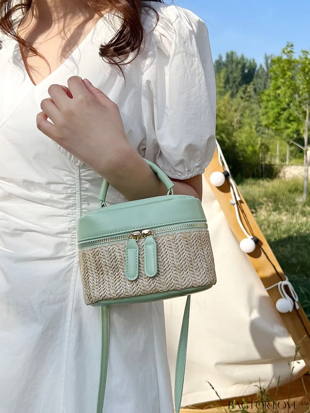 BagForLove - Compact Multicolored Straw Handbag