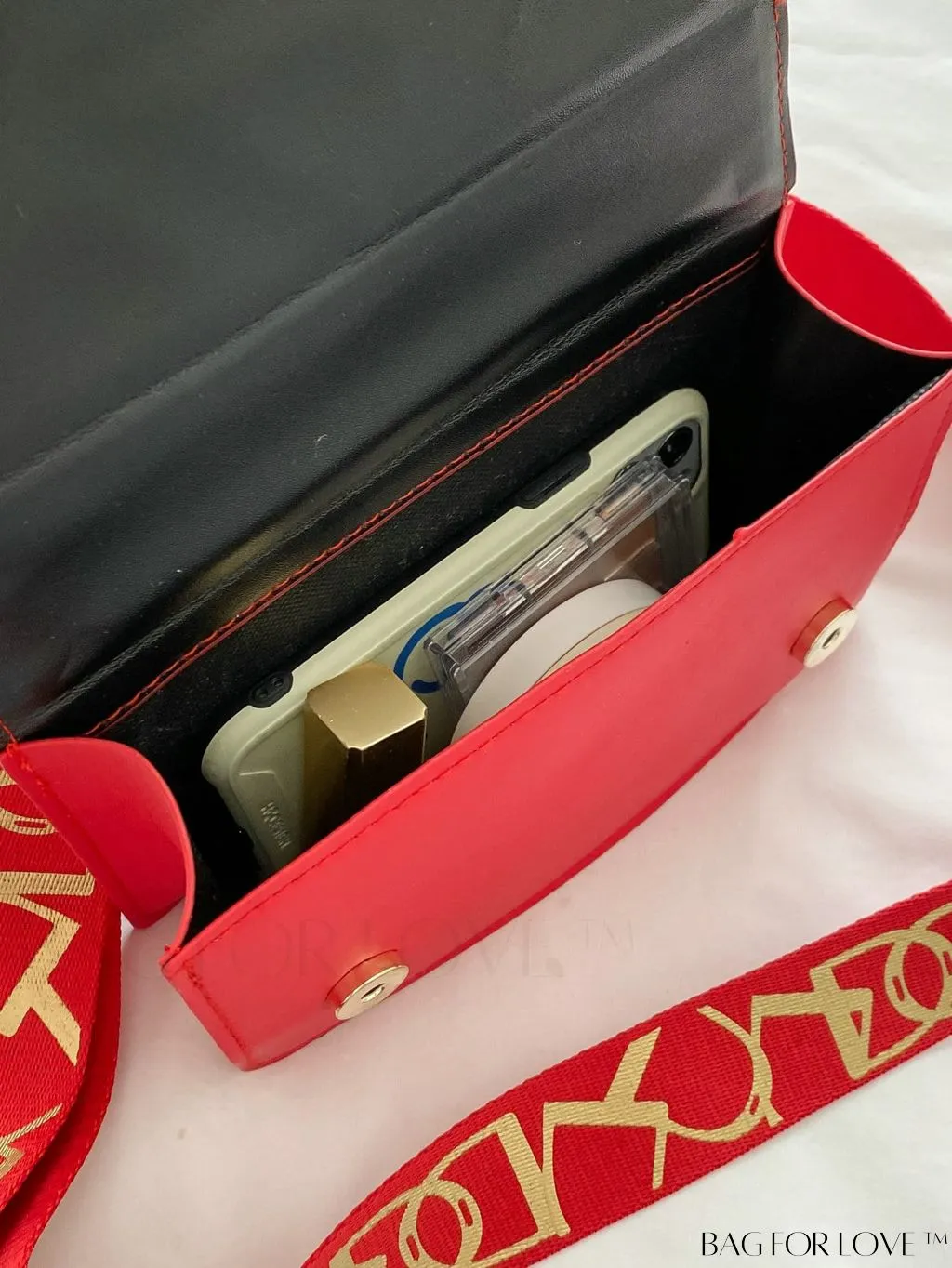 BagForLove - Compact Quilted Satchel: Elegant and Versatile