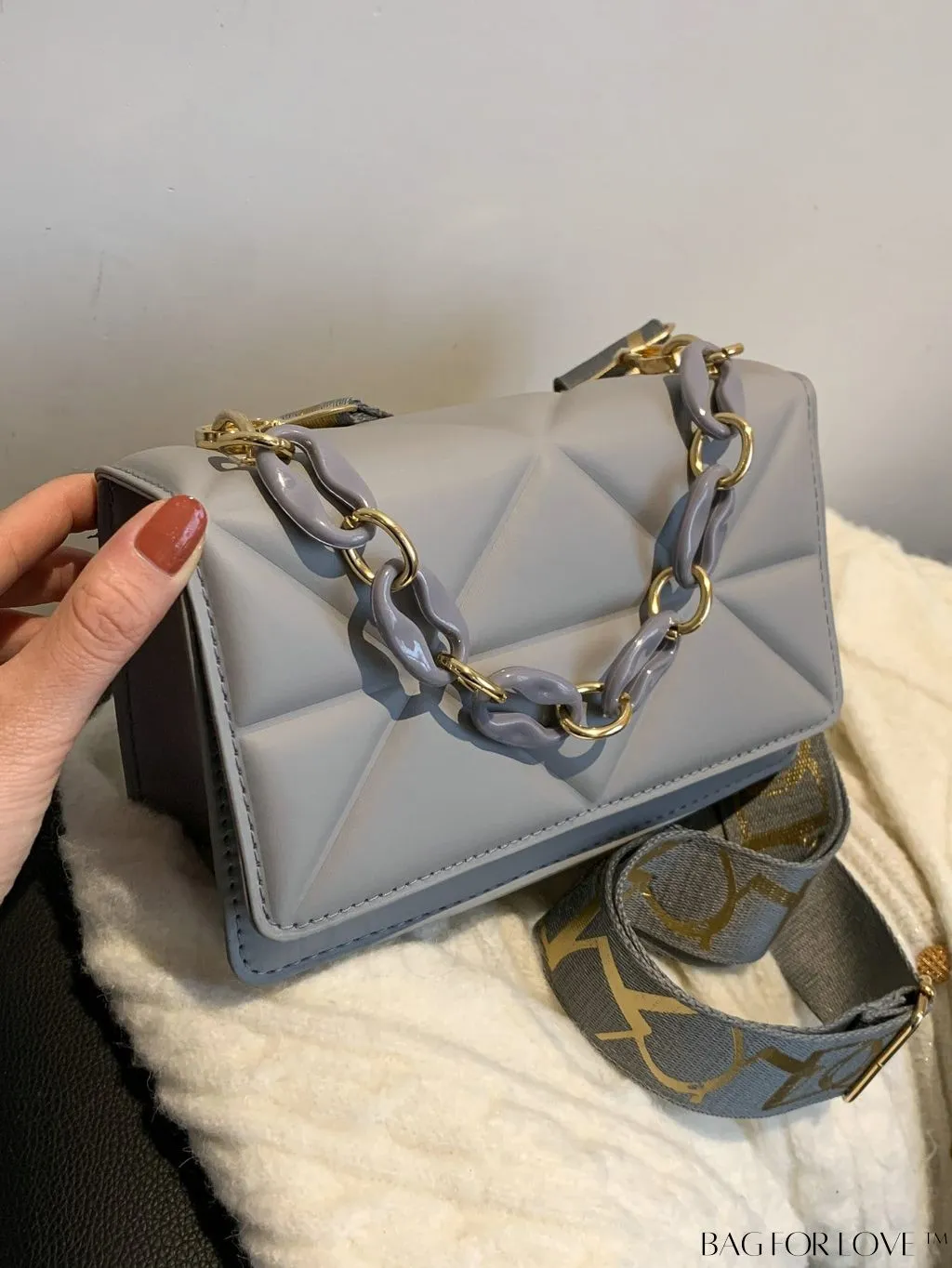 BagForLove - Compact Quilted Satchel: Elegant and Versatile