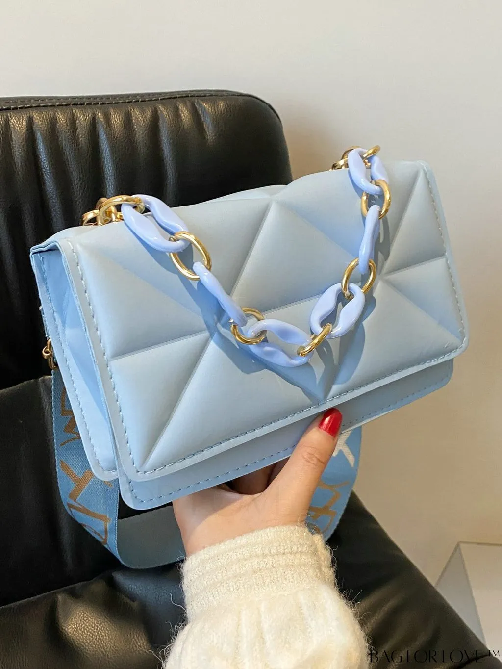 BagForLove - Compact Quilted Satchel: Elegant and Versatile