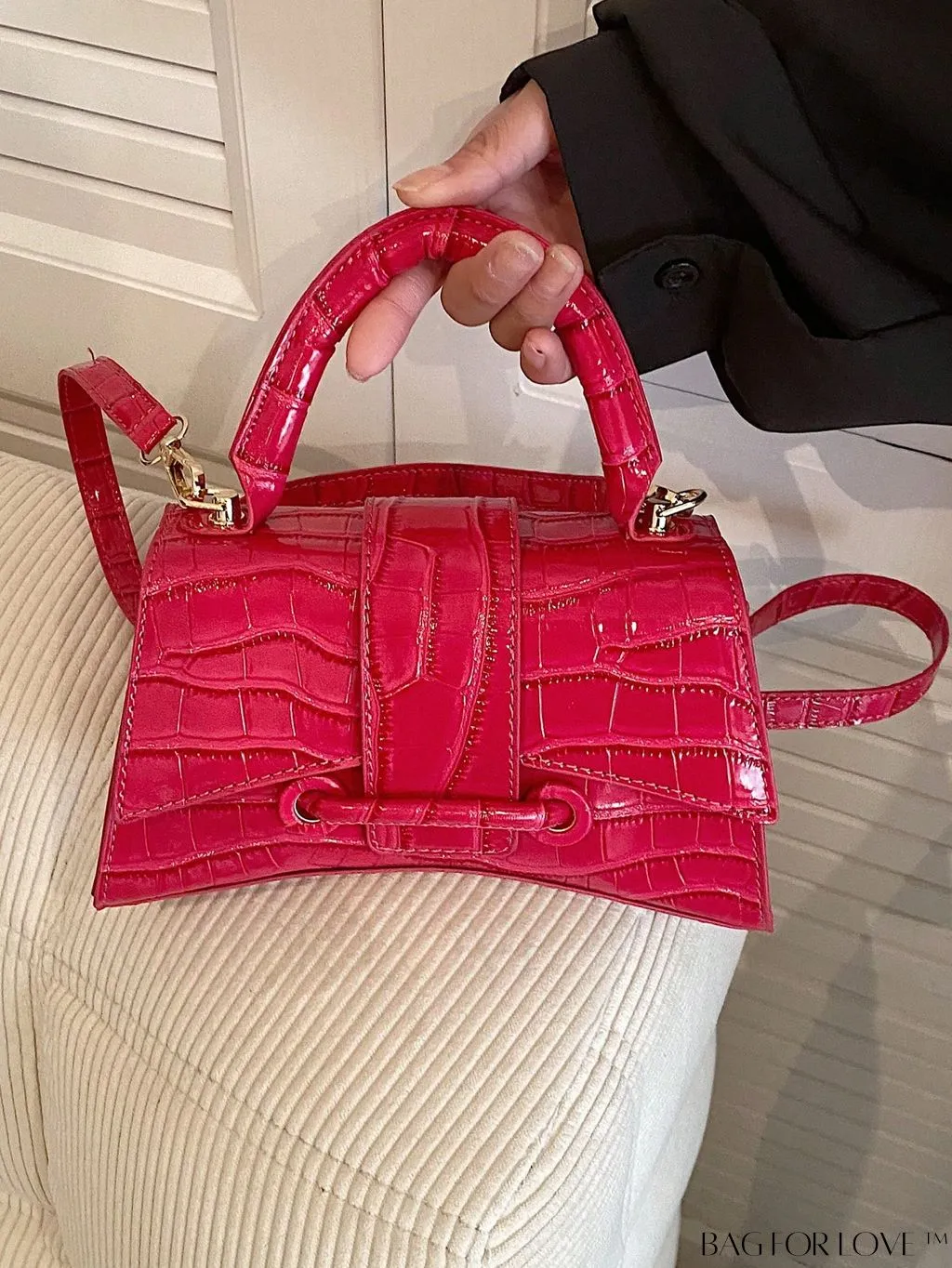 BagForLove - Red Crocodile Embossed Flap Bag - Stylish and Practical for Everyday Fashion