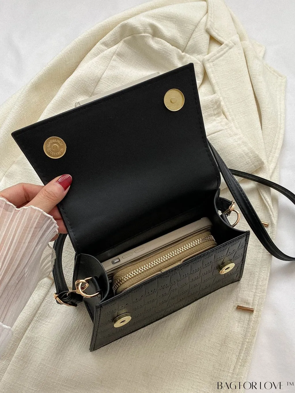 BagForLove - Stylish Crocodile Pattern Handbag: Luxurious, Minimalist, Multi-functional Delivery in One Piece