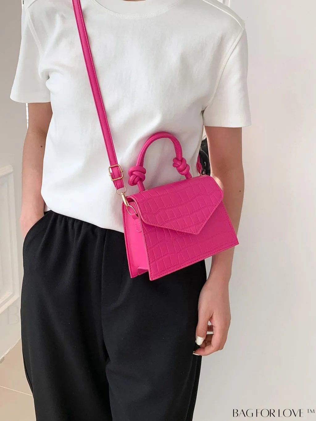 BagForLove - Stylish Crocodile Pattern Handbag: Luxurious, Minimalist, Multi-functional Delivery in One Piece