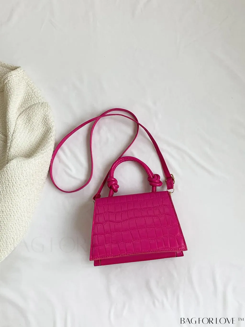 BagForLove - Stylish Crocodile Pattern Handbag: Luxurious, Minimalist, Multi-functional Delivery in One Piece