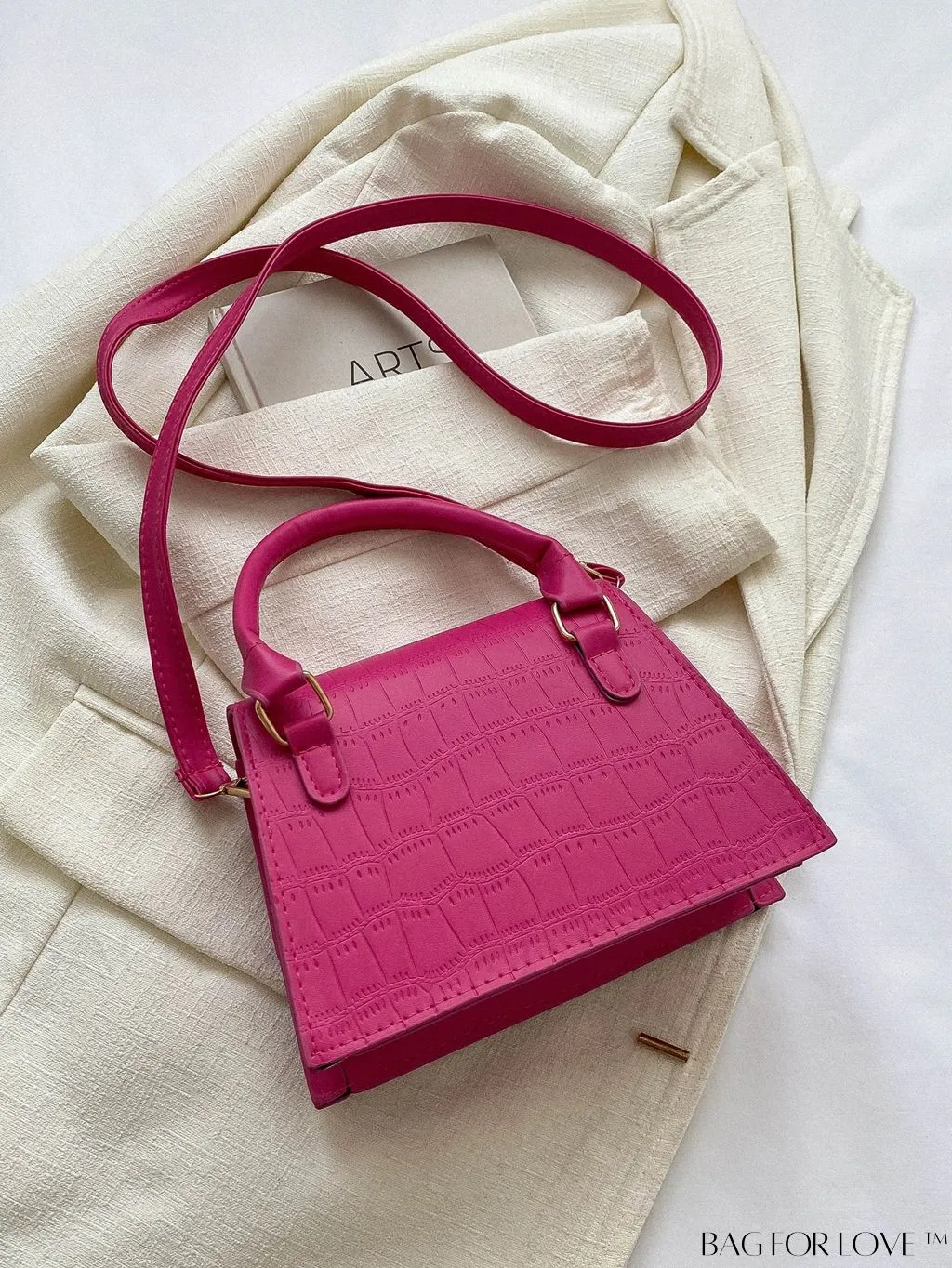 BagForLove - Stylish Crocodile Pattern Handbag: Luxurious, Minimalist, Multi-functional Delivery in One Piece