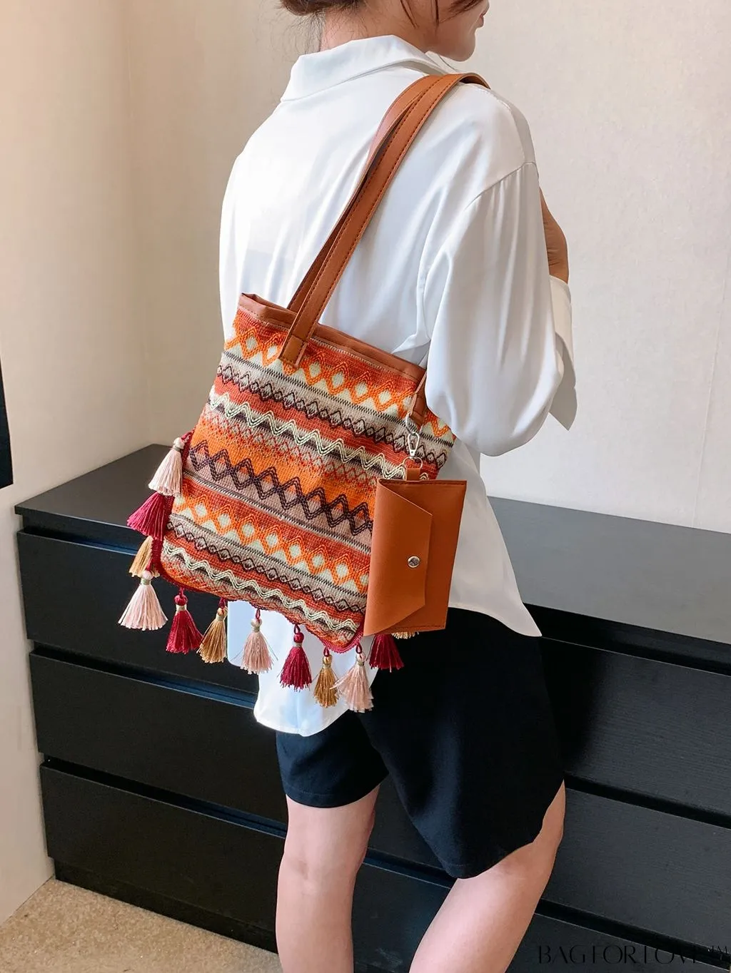 BagForLove - Stylish Geometric Fringed Shoulder Bag with Coin Purse - Latest Fashion Arrival
