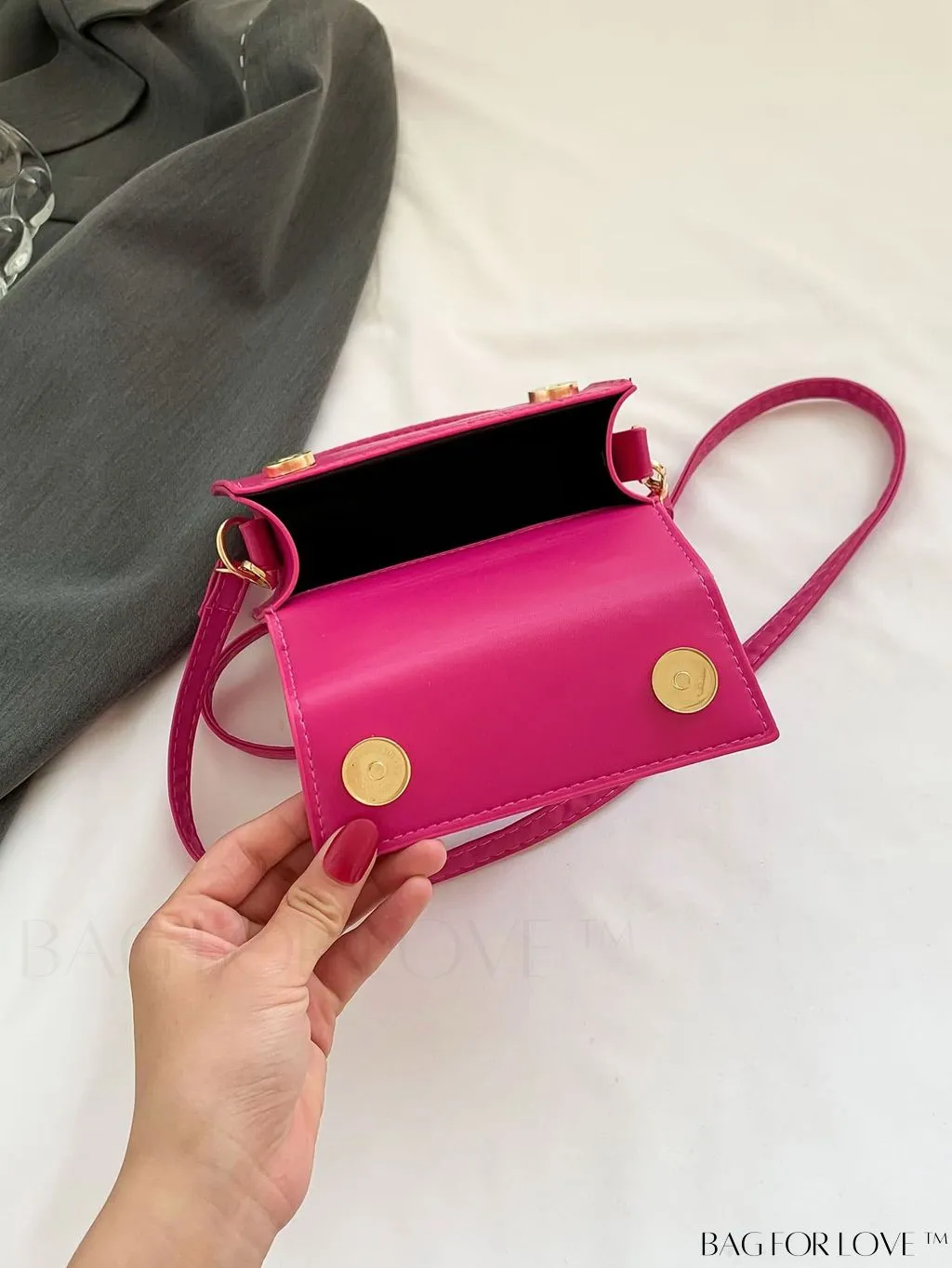 BagForLove - Stylish Mini Square Handheld Bag â Sleek and Fashionable