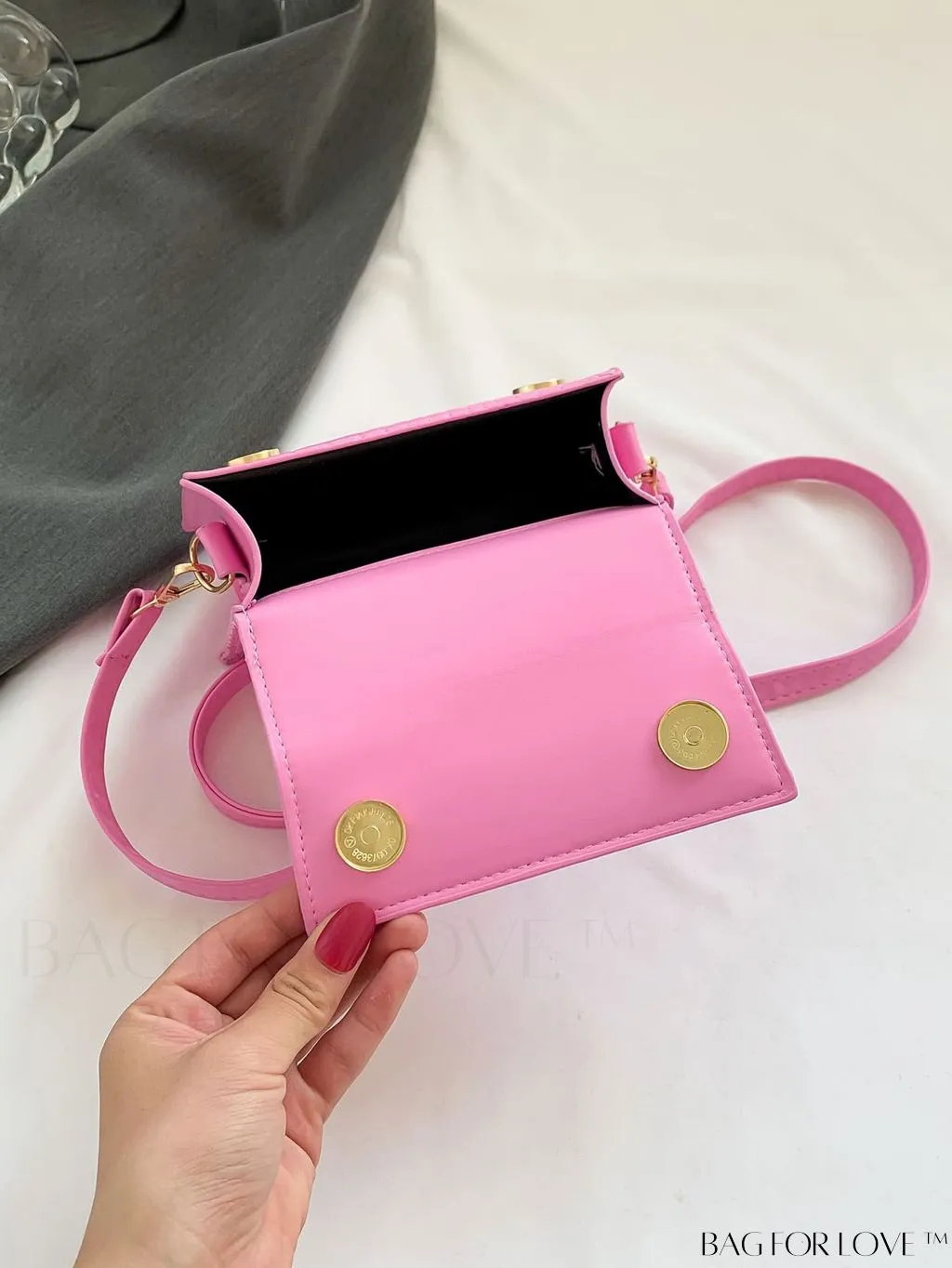 BagForLove - Stylish Mini Square Handheld Bag â Sleek and Fashionable