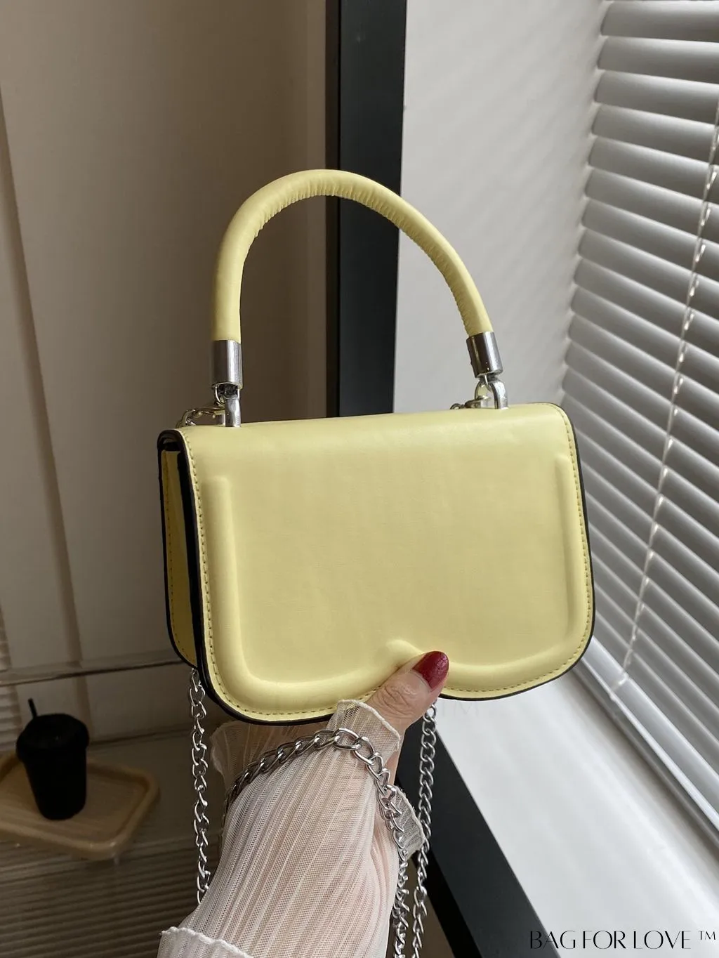 BagForLove - Stylish Solid Retro PU Square Flap Bag - A Fashionable Accessory