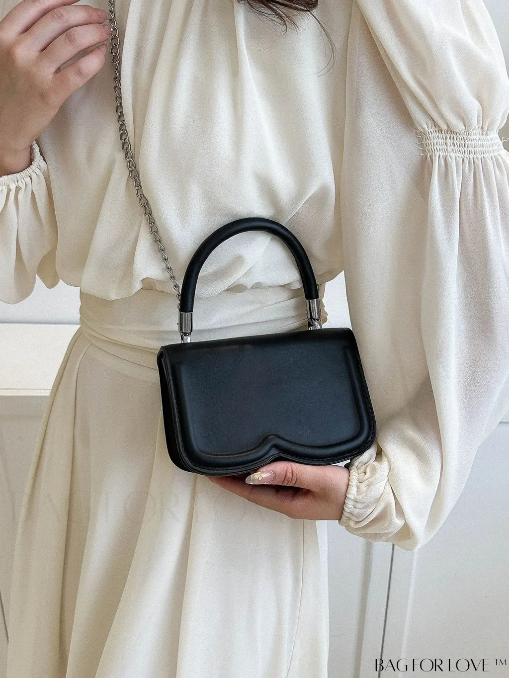 BagForLove - Stylish Solid Retro PU Square Flap Bag - A Fashionable Accessory