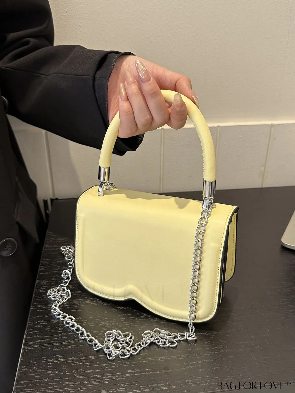 BagForLove - Stylish Solid Retro PU Square Flap Bag - A Fashionable Accessory