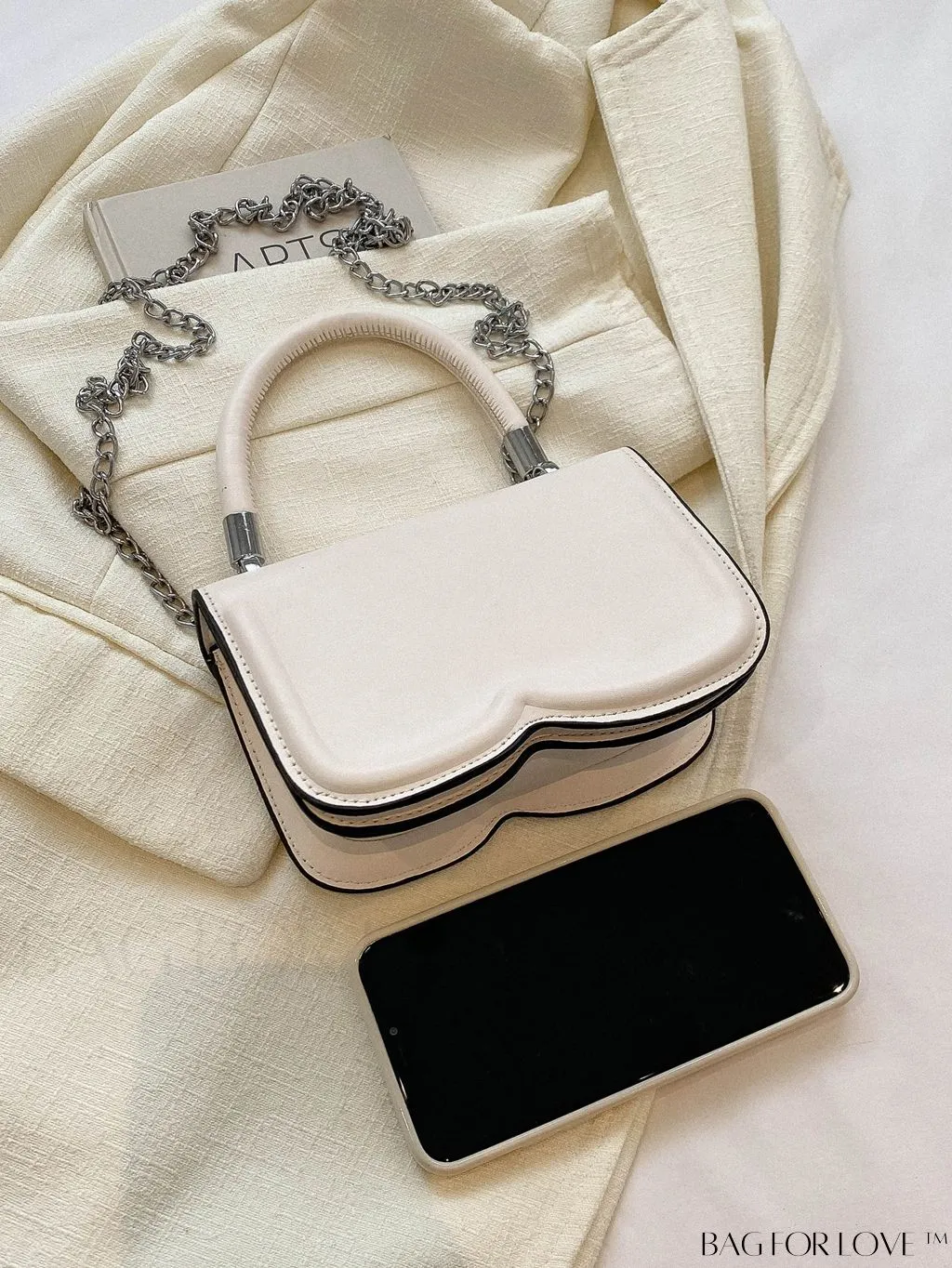 BagForLove - Stylish Solid Retro PU Square Flap Bag - A Fashionable Accessory