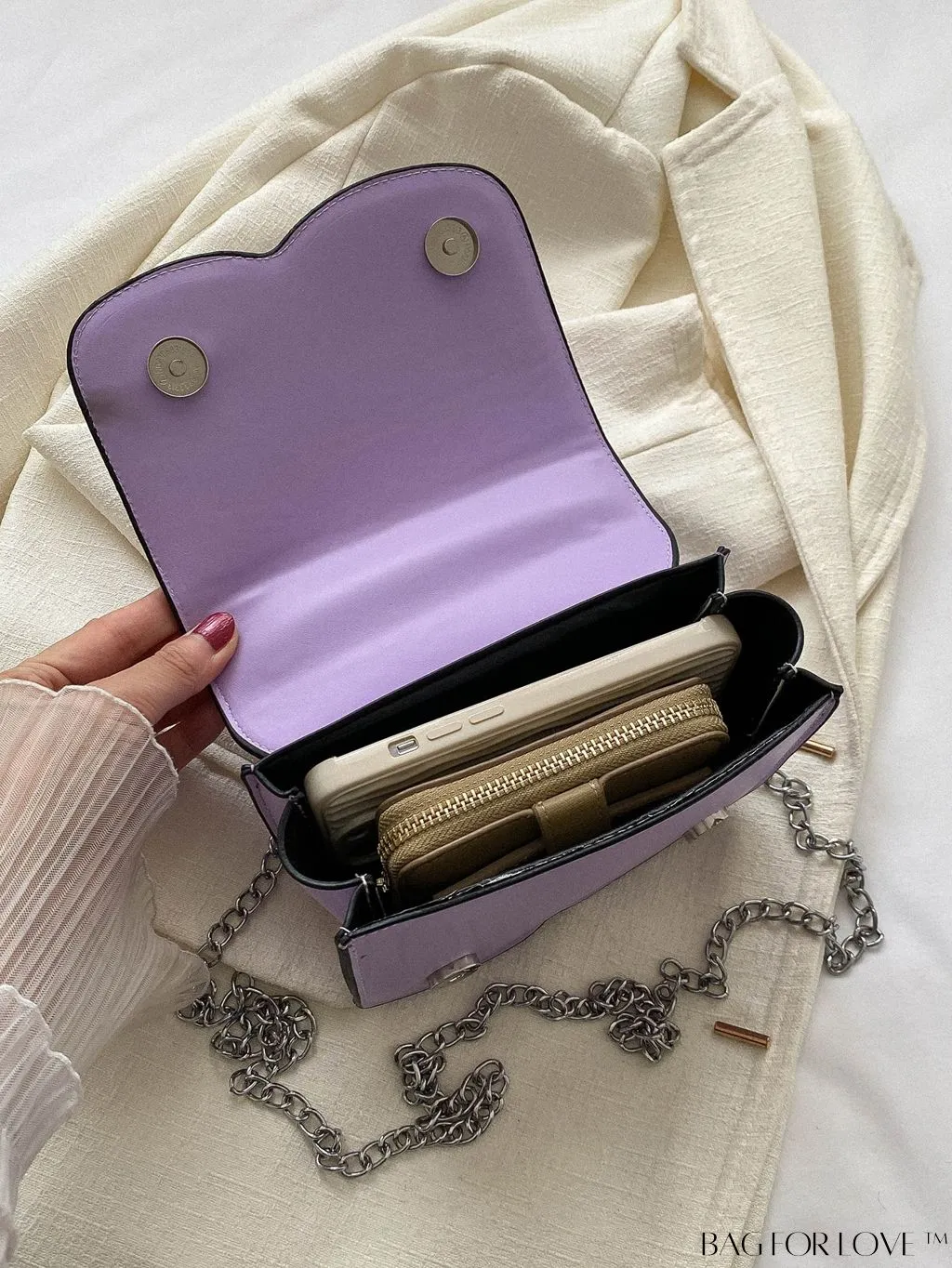 BagForLove - Stylish Solid Retro PU Square Flap Bag - A Fashionable Accessory