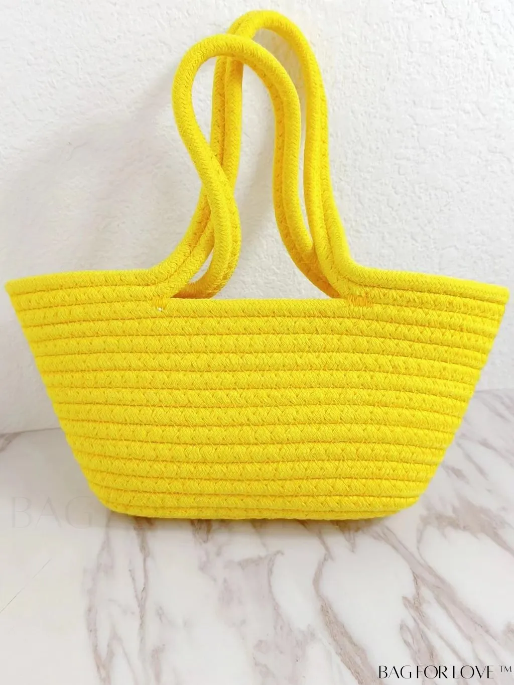 BagForLove - Stylish Strawberry Weave Beach Tote - Trendy and Chic