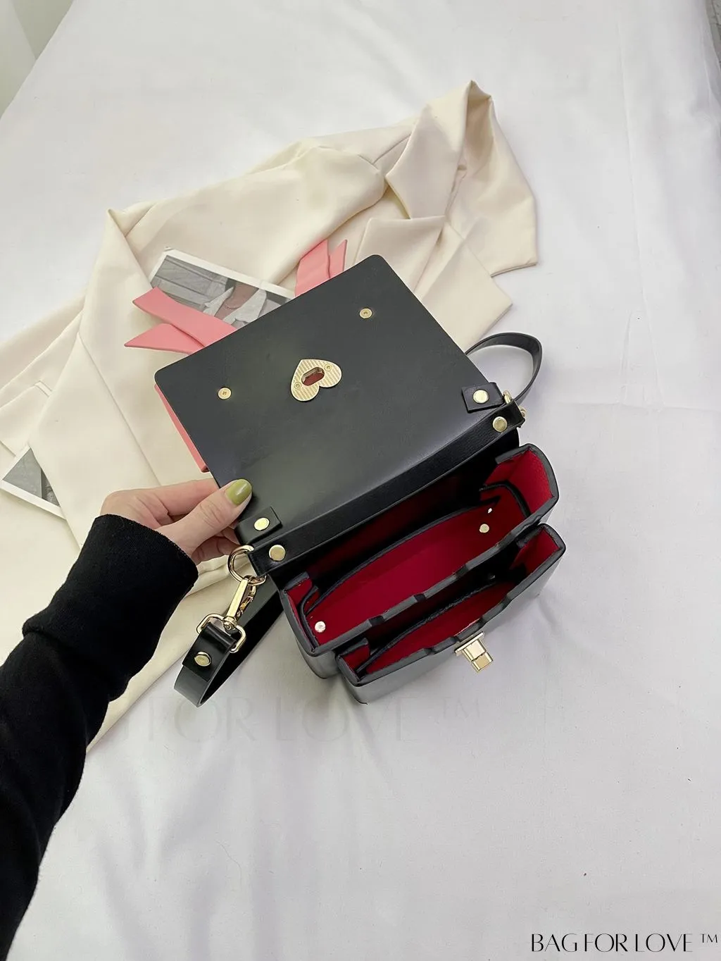 BagForLove - Stylish Twist Lock Handbag with Color Block and Butterfly Knot