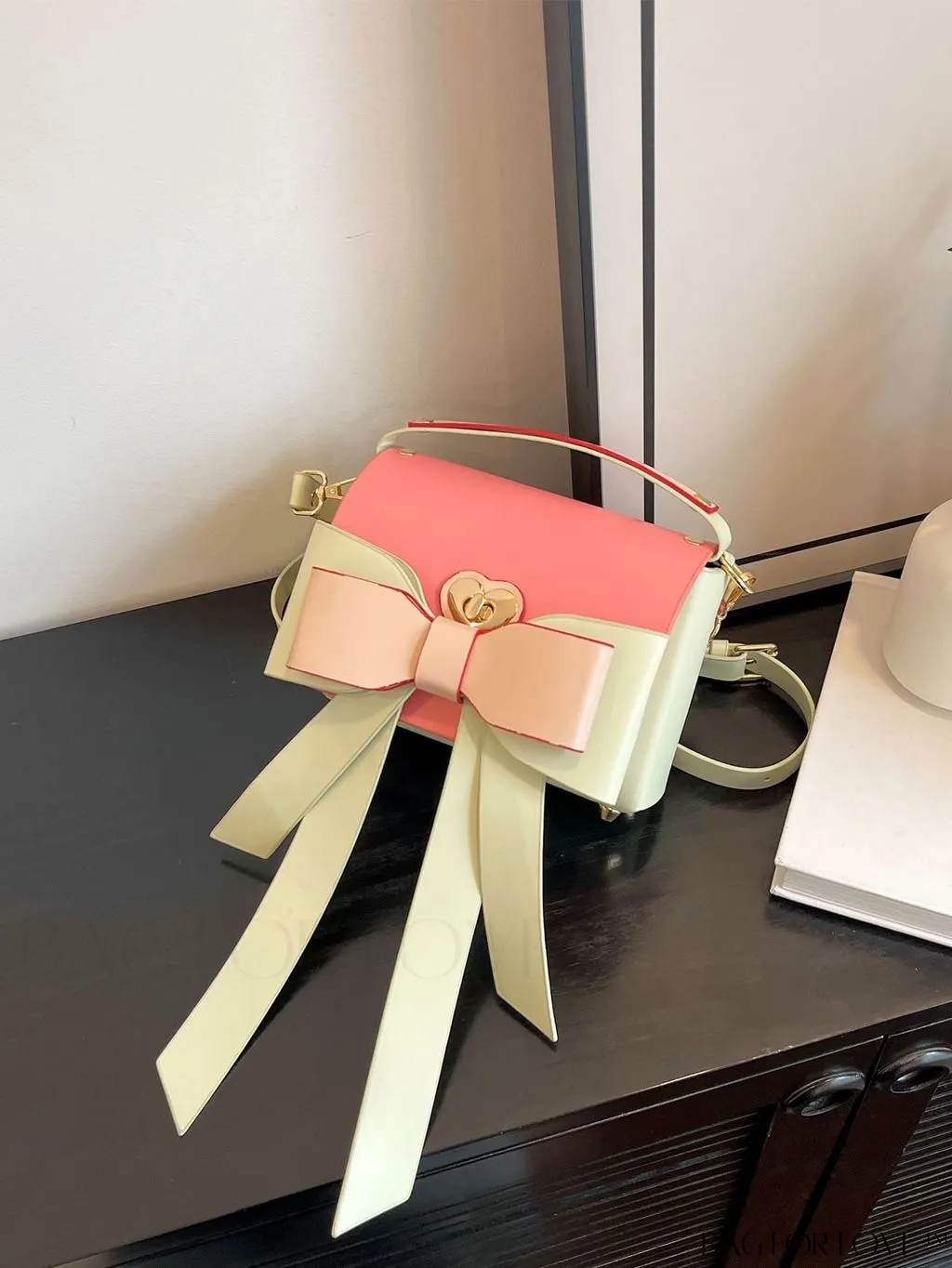 BagForLove - Stylish Twist Lock Handbag with Color Block and Butterfly Knot