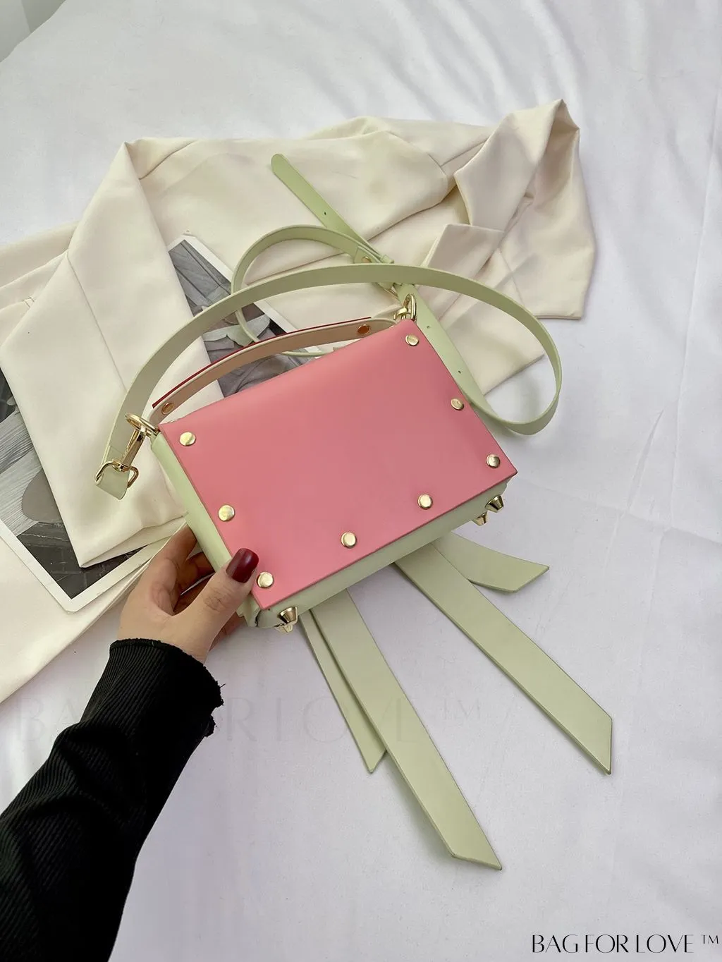 BagForLove - Stylish Twist Lock Handbag with Color Block and Butterfly Knot