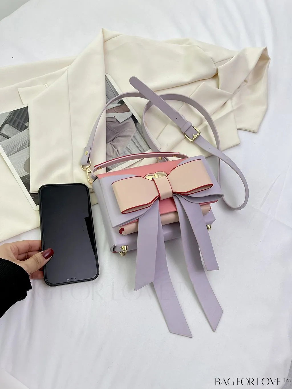 BagForLove - Stylish Twist Lock Handbag with Color Block and Butterfly Knot