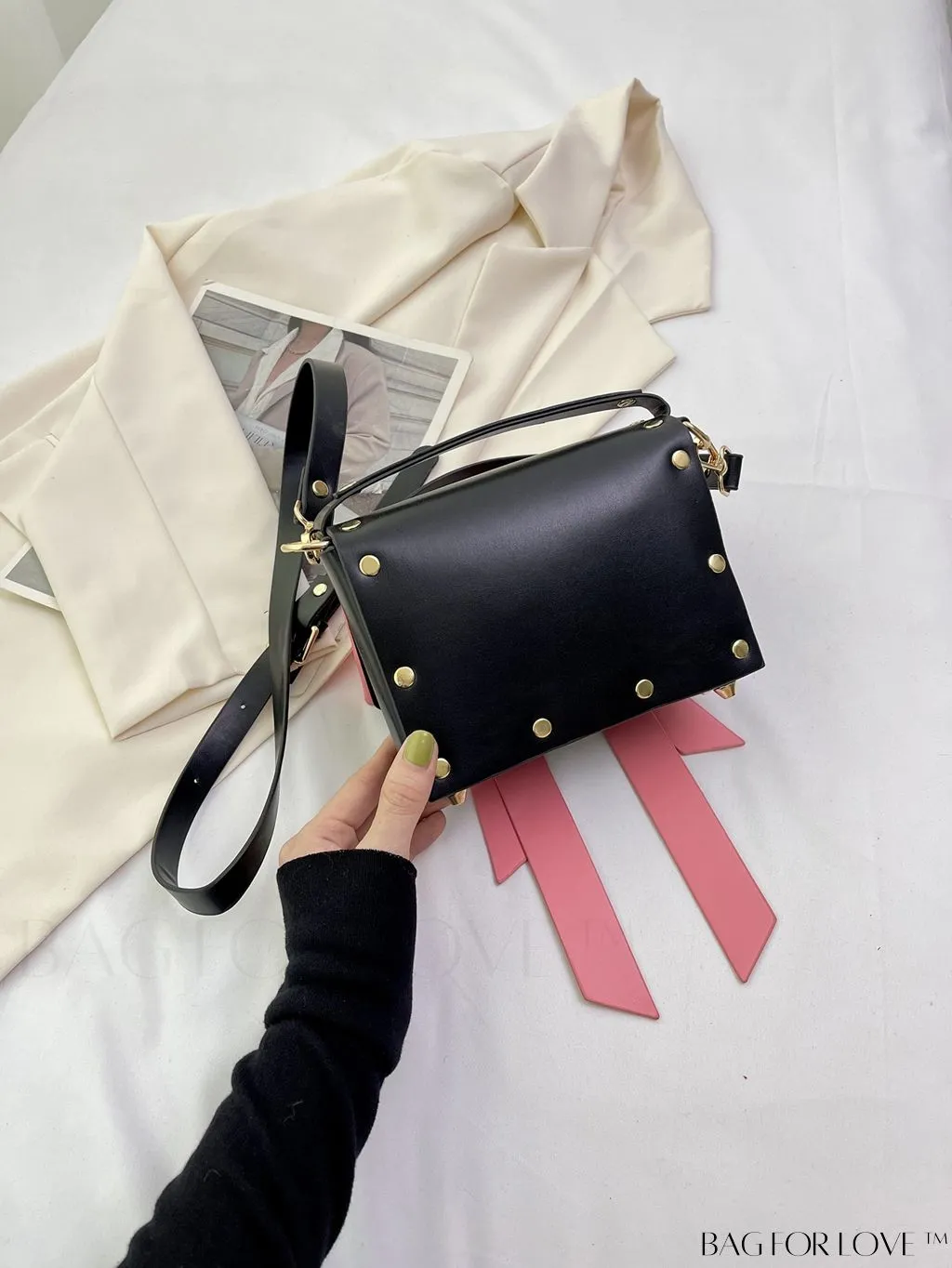 BagForLove - Stylish Twist Lock Handbag with Color Block and Butterfly Knot