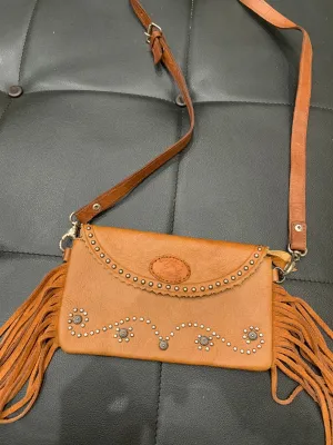 Crossbody tan leather