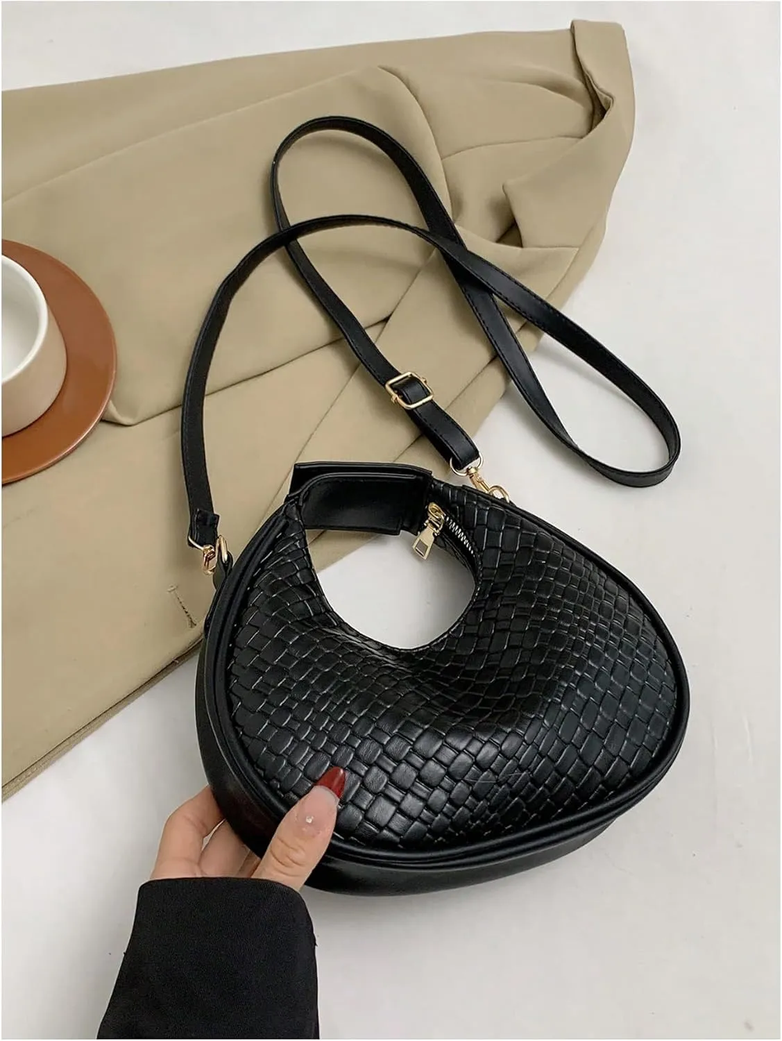 Floerns Women's Crossbody Bag Leather Weave Small Handbag Retro Crescent Bag