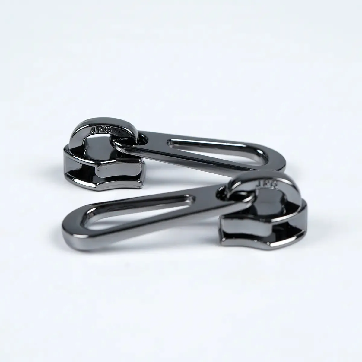 Gunmetal No 5 Metallic Nylon Teardrop Zipper Pulls 2 Pack