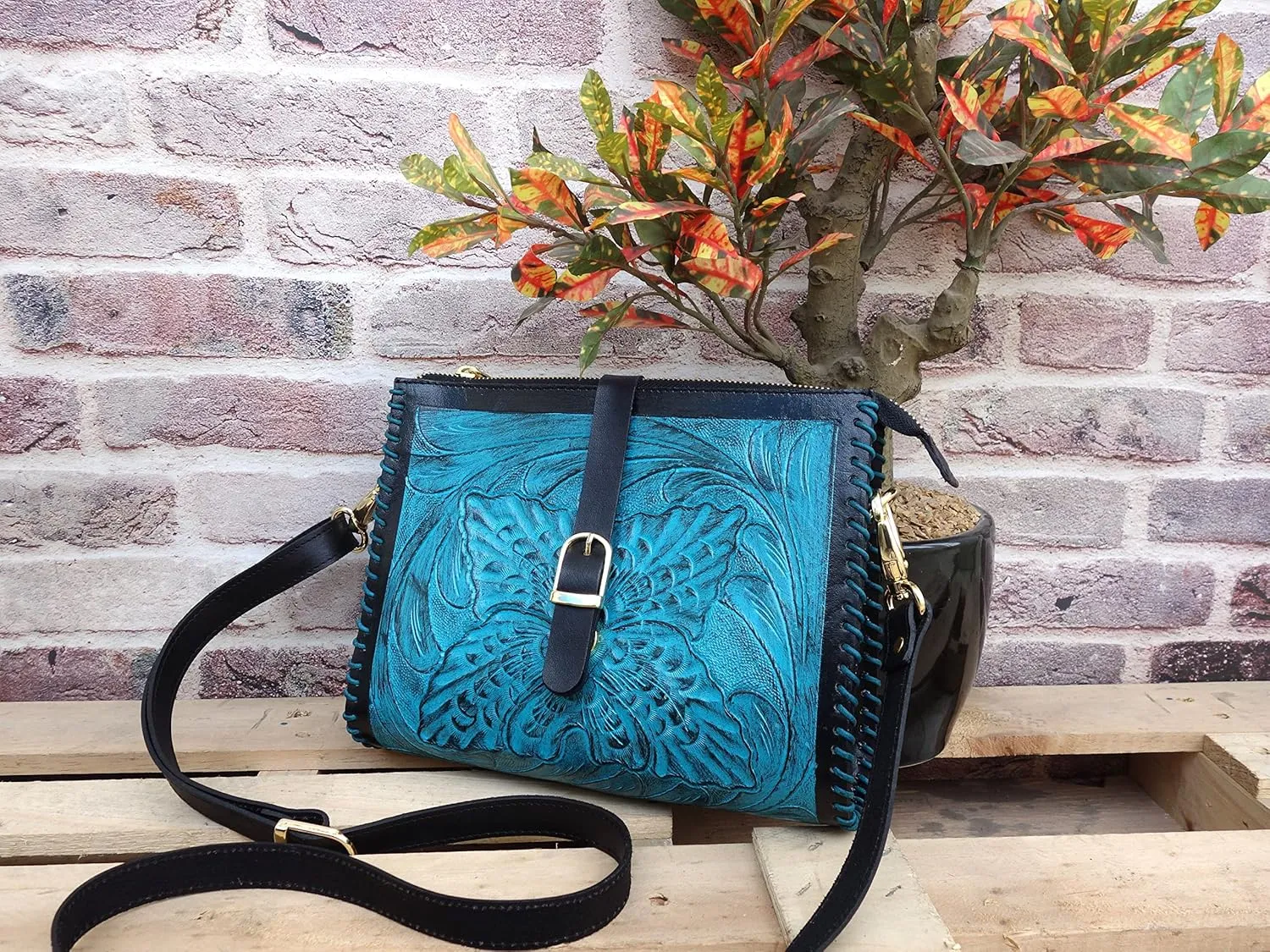 Hantooled Sling Leather Bag for Women, Tan Color, Crossbody Leather Bag, Women's Crossbody Handbag