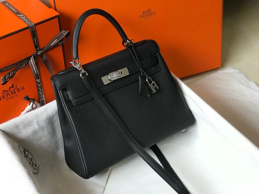 HM KELLY BLACK TOGO LEATHER  SILVER HARDWARE