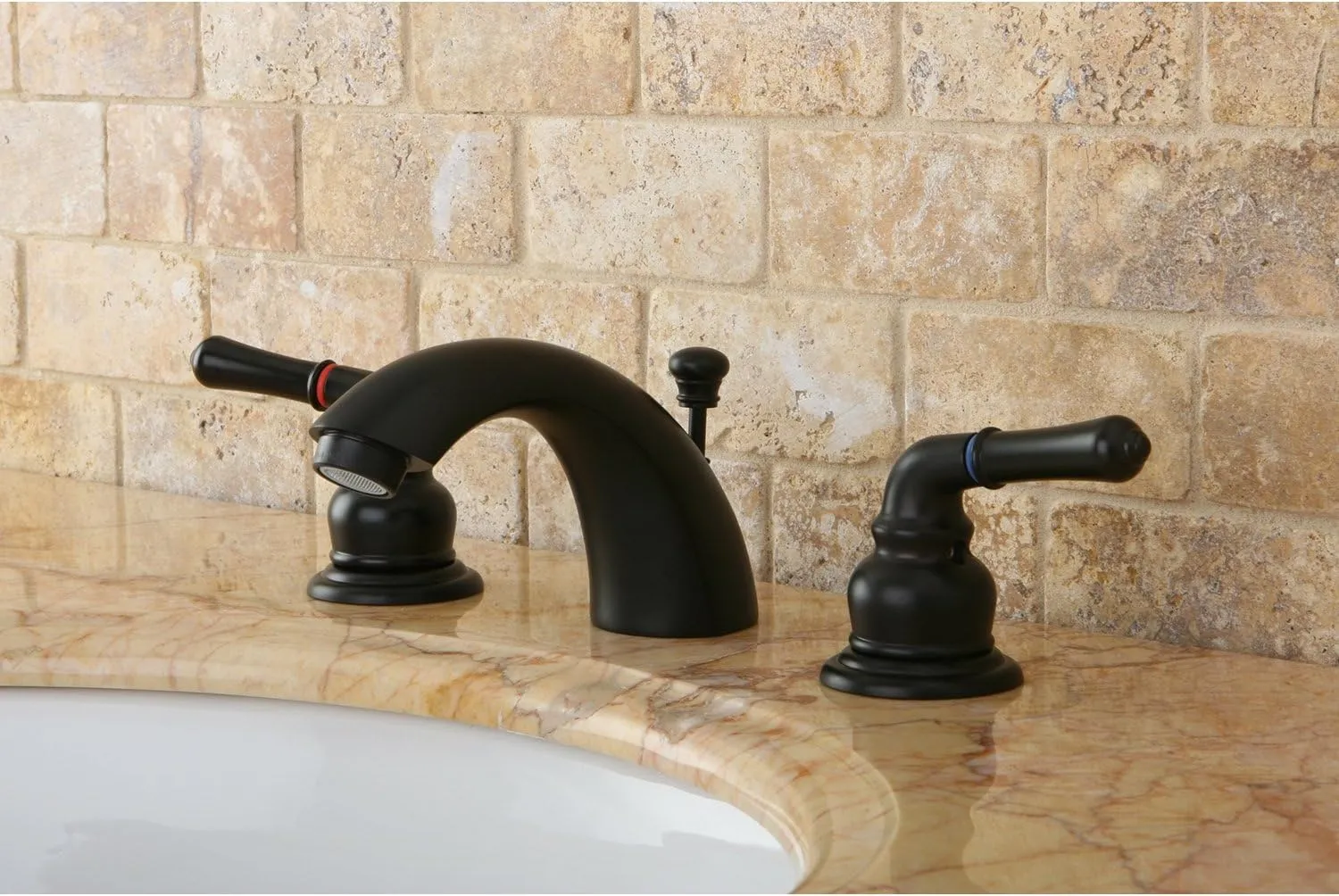 Kingston Brass KB955 Magellan II 4-Inch to 8-Inch Mini Widespread Lavatory Faucet with Metal lever handle, Oil Rubbed Bronze