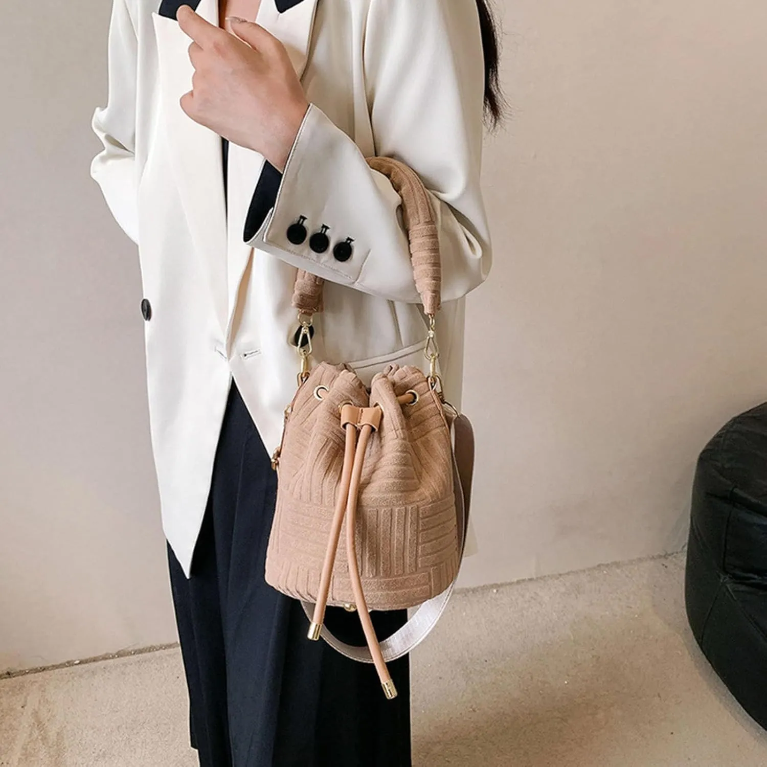 Korean Simple Women's One Shoulder Messenger Bag Drawstring Rhombic Lattice Casual Handbag Fashion Bucket Bag For Women