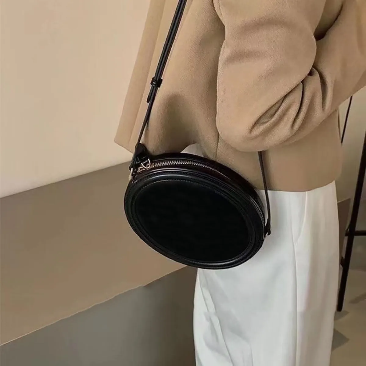 Leather Designer Female Crossbody Bags and Chain Handbags,Women's Purses Quilted Shoulder Round Satchel Bags
