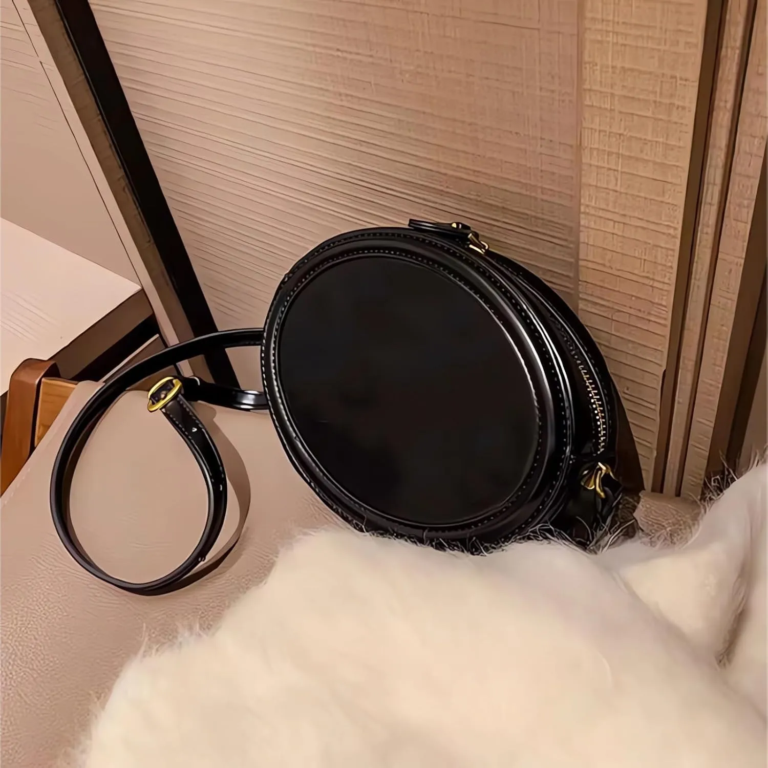 Leather Designer Female Crossbody Bags and Chain Handbags,Women's Purses Quilted Shoulder Round Satchel Bags