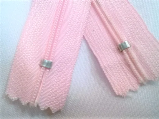 Light Pink #512 Generic Nylon Zippers 12-22 Inches #3 Coil Closed Bottom