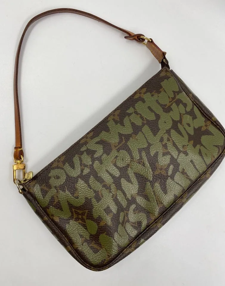 Louis Vuitton Monogram Stephen Sprouse Graffiti Pochette