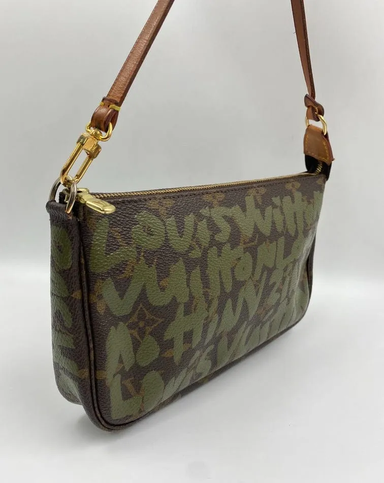 Louis Vuitton Monogram Stephen Sprouse Graffiti Pochette