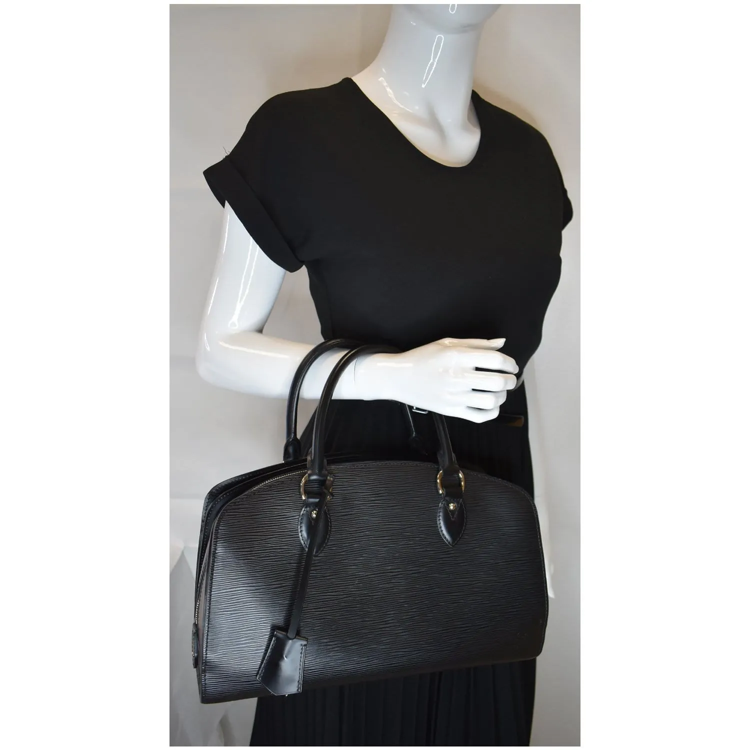 LOUIS VUITTON Pont Neuf PM Epi Leather Satchel Bag Black