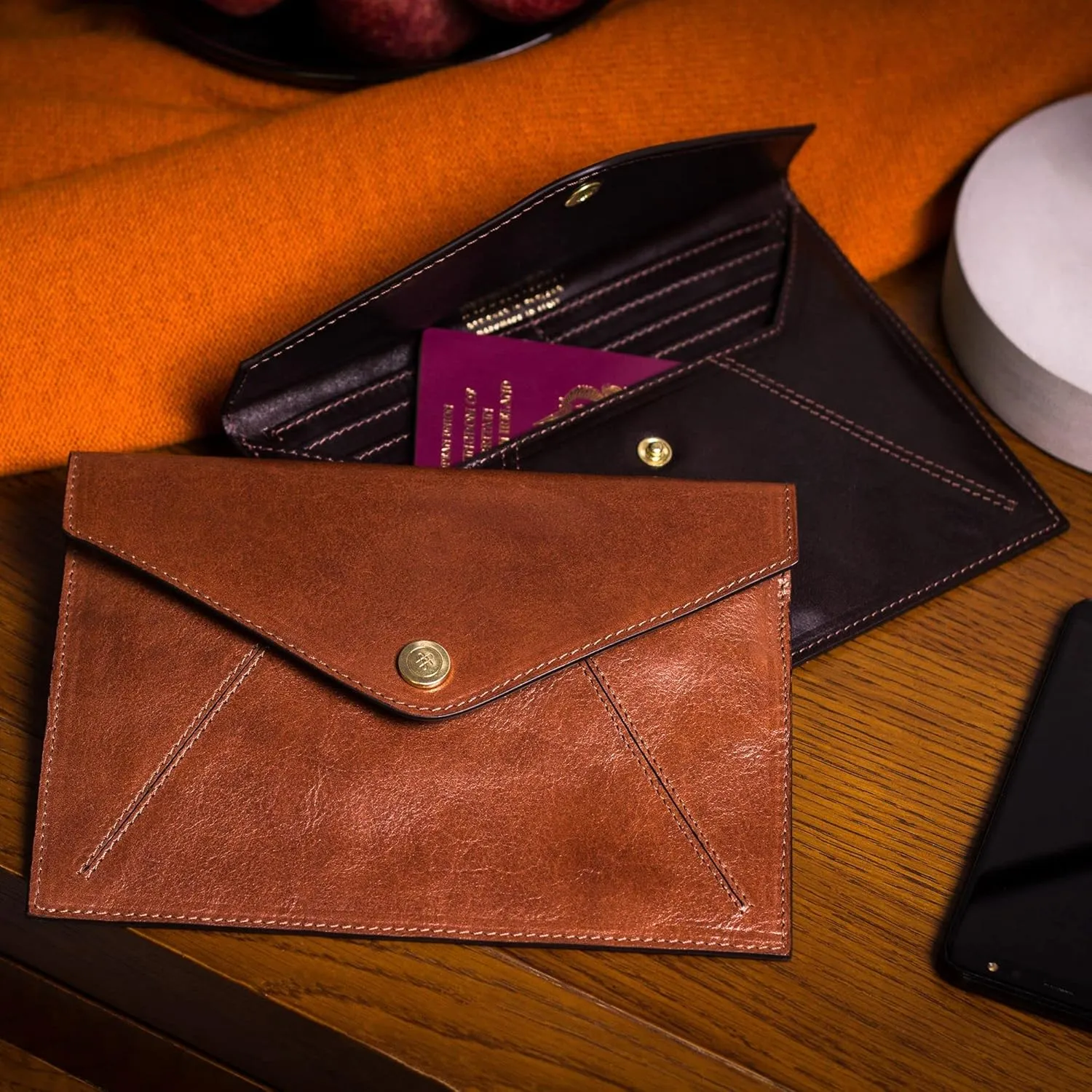 Maxwell Scott - Women's Luxury Italian Leather Travel Clutch Wallet with Multiple Credit Card Slots - The Ortona Chestnut Tan