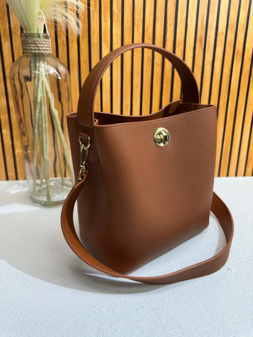 Monéva DuoLeather — Genuine Grained Leather Bag with Two Straps