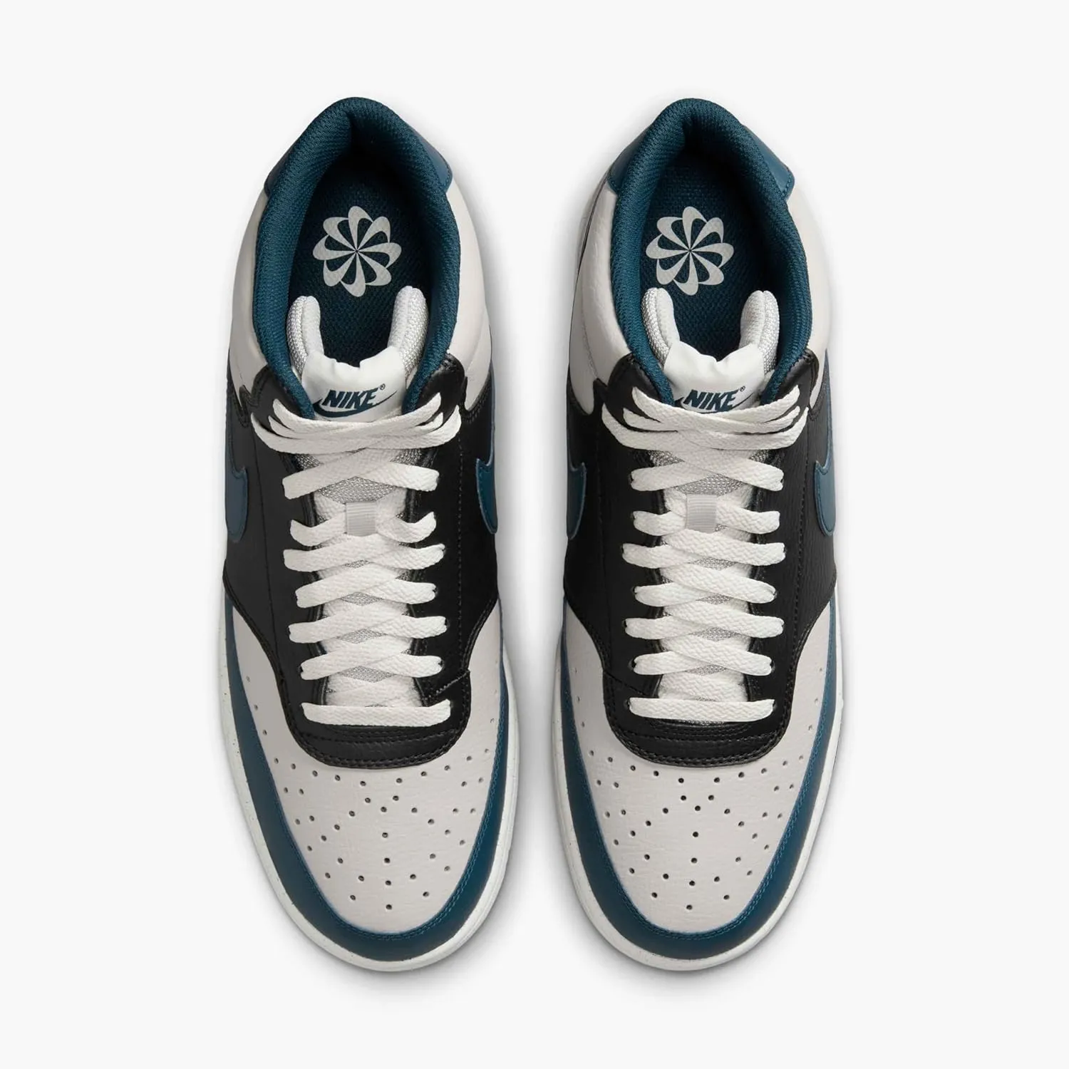 Nike Men's Mid-Top Sneaker