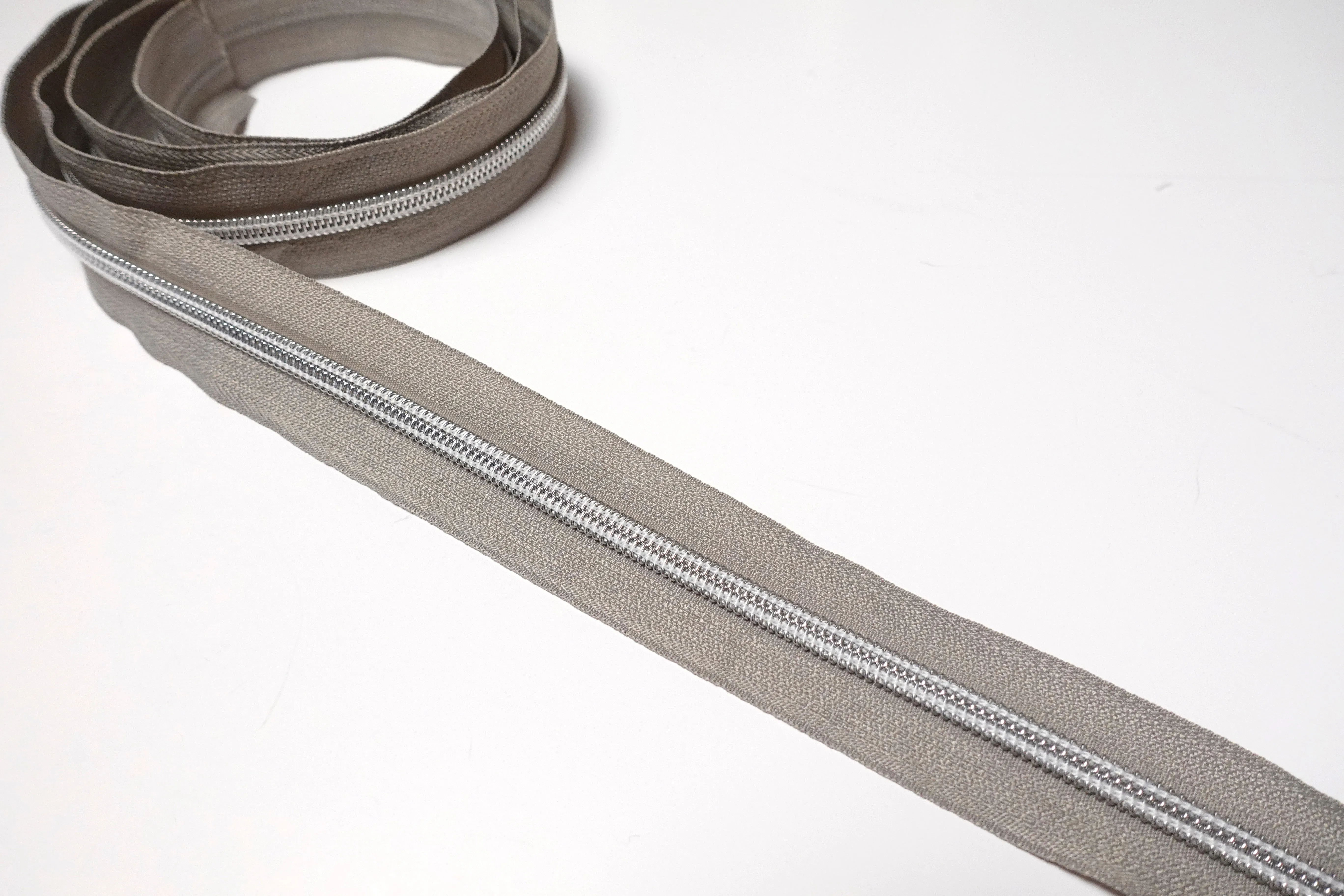 No5 Silver Teeth Nylon Zips Sold in Packs of 1 1/2 metre Lengths