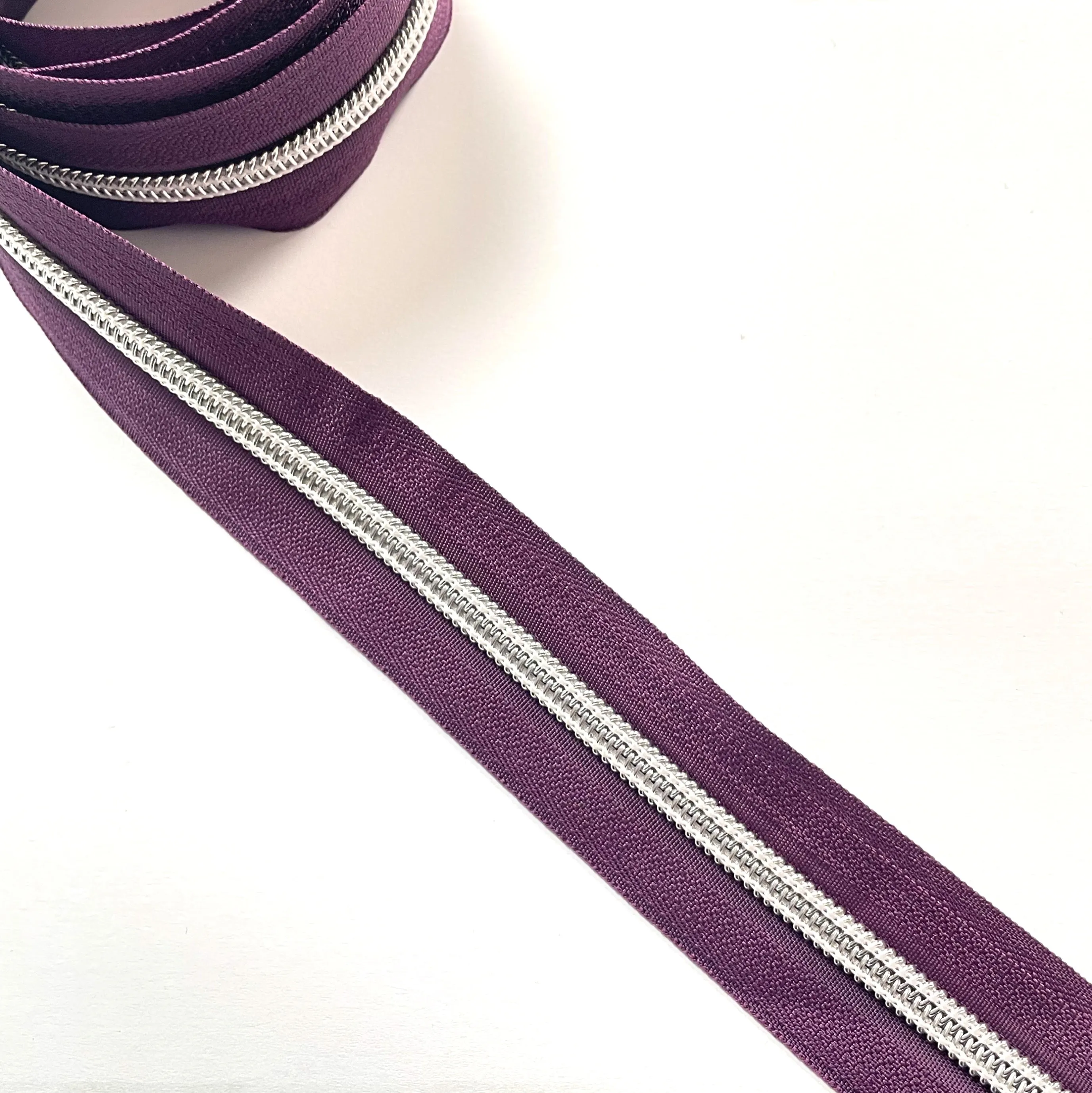 No5 Silver Teeth Nylon Zips Sold in Packs of 1 1/2 metre Lengths