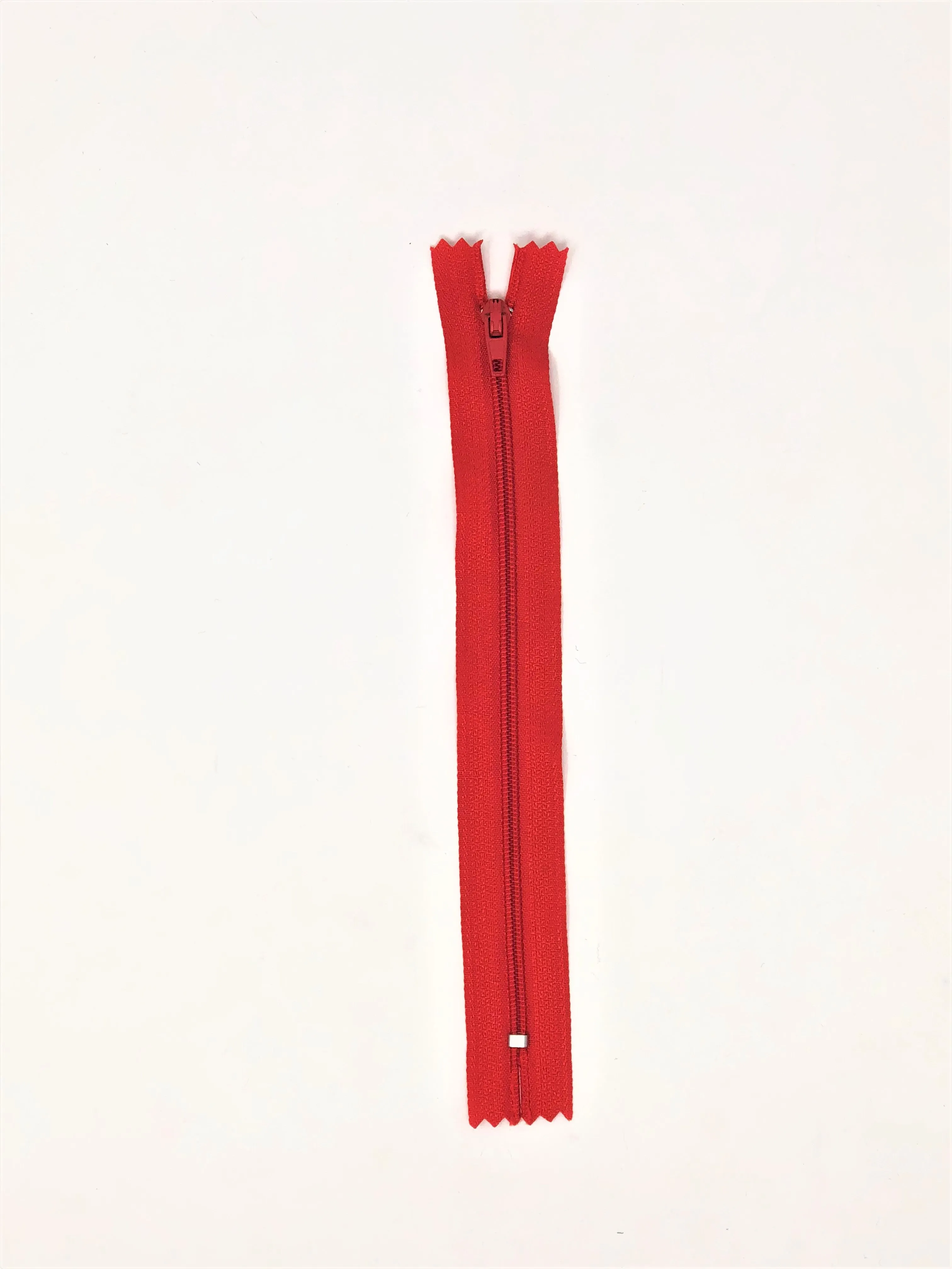 Nylon Zippers 20 Inches Coil #3 Closed Bottom