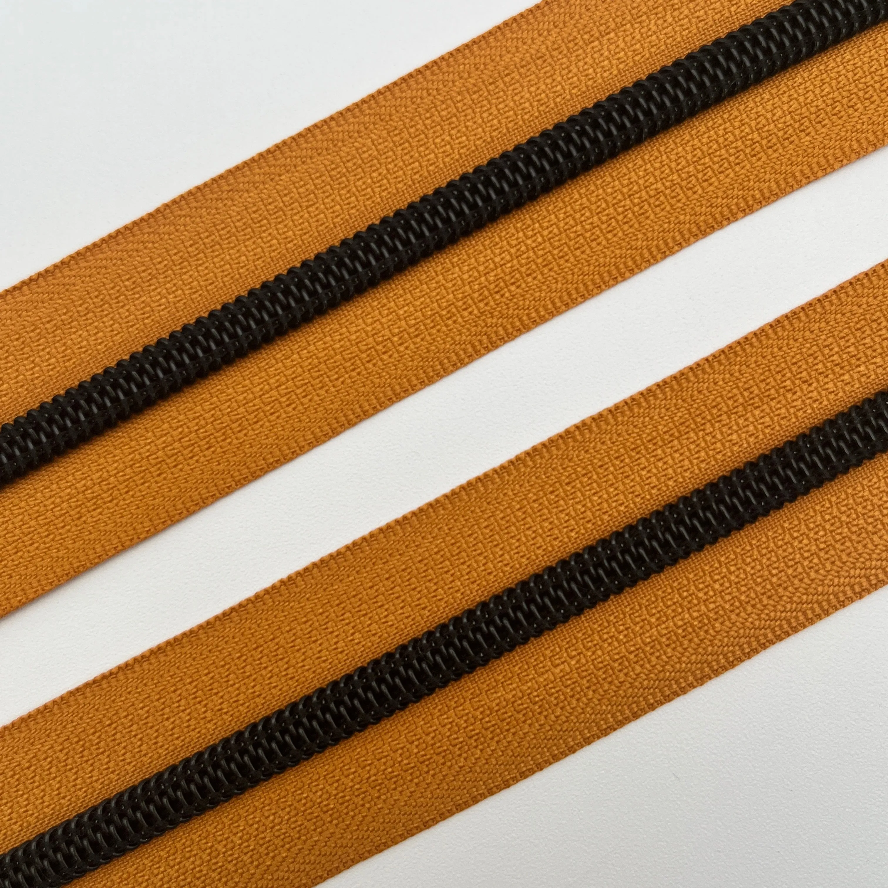 Ochre matte black